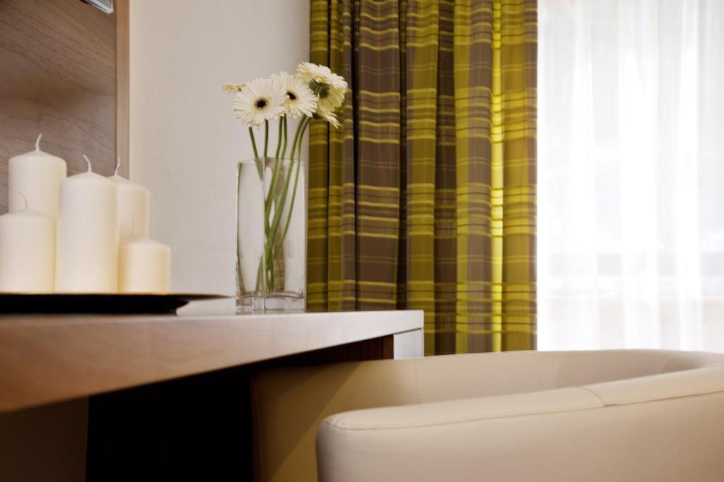 Hotel Garni Mirabell Ишгль Экстерьер фото