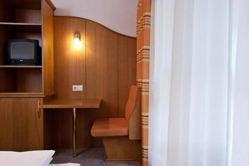 Hotel Garni Mirabell Ишгль Экстерьер фото